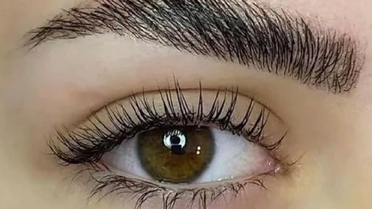 Keratin lash lift + lash tinting +eyebrow shaping